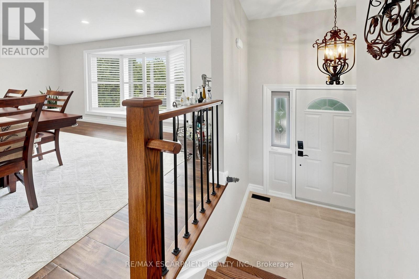 1365 Ester Drive, Burlington, Ontario  L7P 1L4 - Photo 26 - W13143320