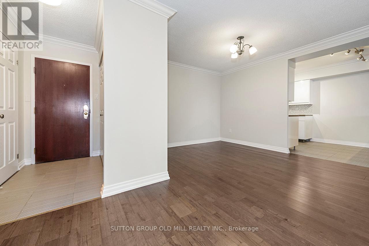 2806 - 1300 Islington Avenue, Toronto, Ontario  M9A 5C4 - Photo 5 - W13143380