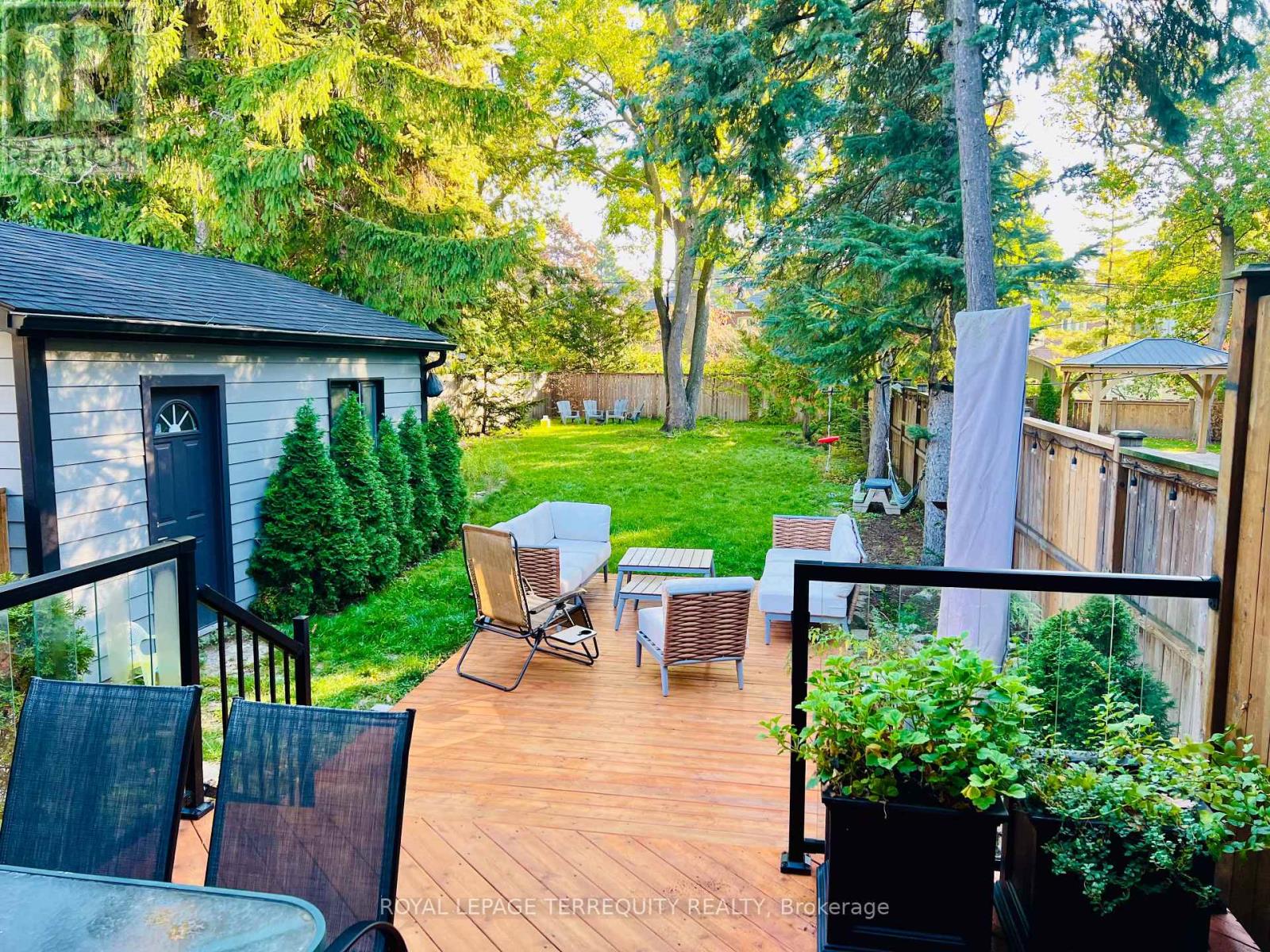 83 Humbercrest Boulevard, Toronto, Ontario M6S 4L2 - Photo 37 - W13143396