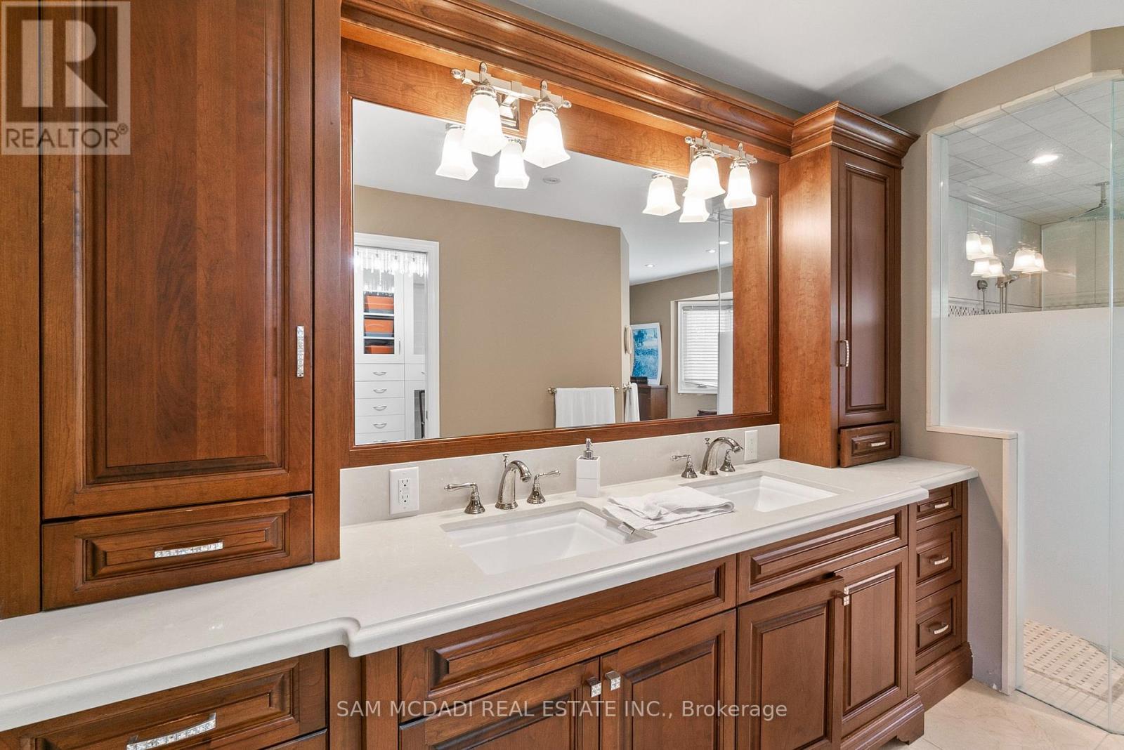 2235 Shawanaga Trail, Mississauga, Ontario  L5H 3X6 - Photo 19 - W13143410