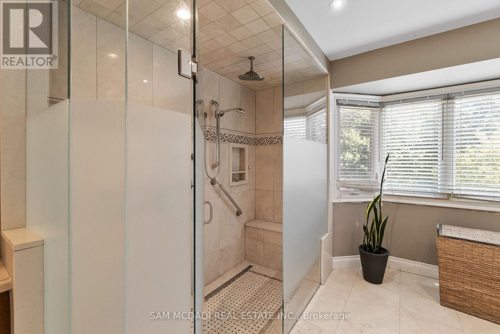 2235 Shawanaga Trail, Mississauga, Ontario  L5H 3X6 - Photo 20 - W13143410