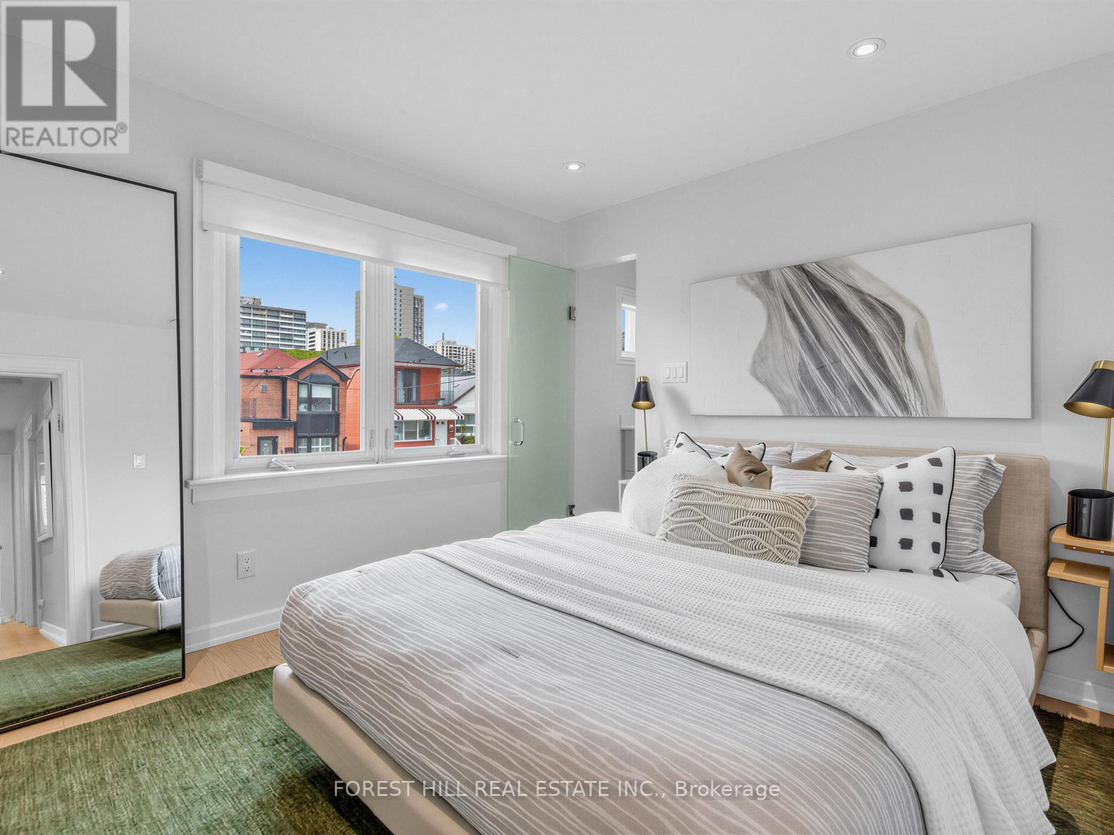 39 Belgravia Avenue, Toronto, Ontario  M6E 2M4 - Photo 17 - W13143412