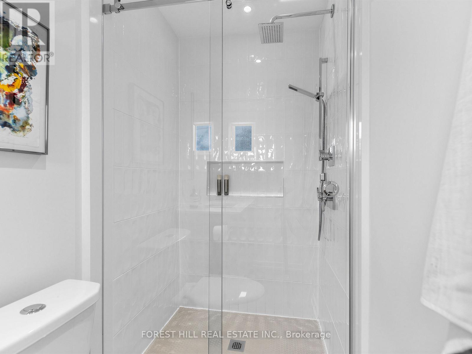 39 Belgravia Avenue, Toronto, Ontario  M6E 2M4 - Photo 21 - W13143412