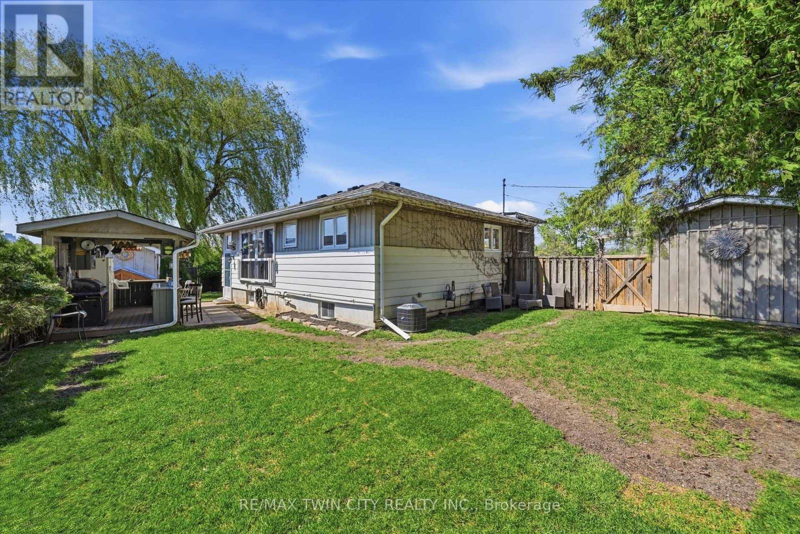 8 Delrex Boulevard, Halton Hills, Ontario  L7G 3X6 - Photo 38 - W13143430