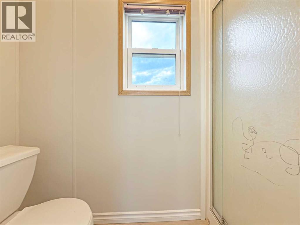 5206 52 Avenue, Valleyview, Alberta  T0H 3N0 - Photo 36 - A2254794
