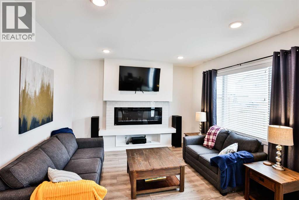 1109 Pacific Circle W, Lethbridge, Alberta  T1J 5V5 - Photo 4 - A2310728