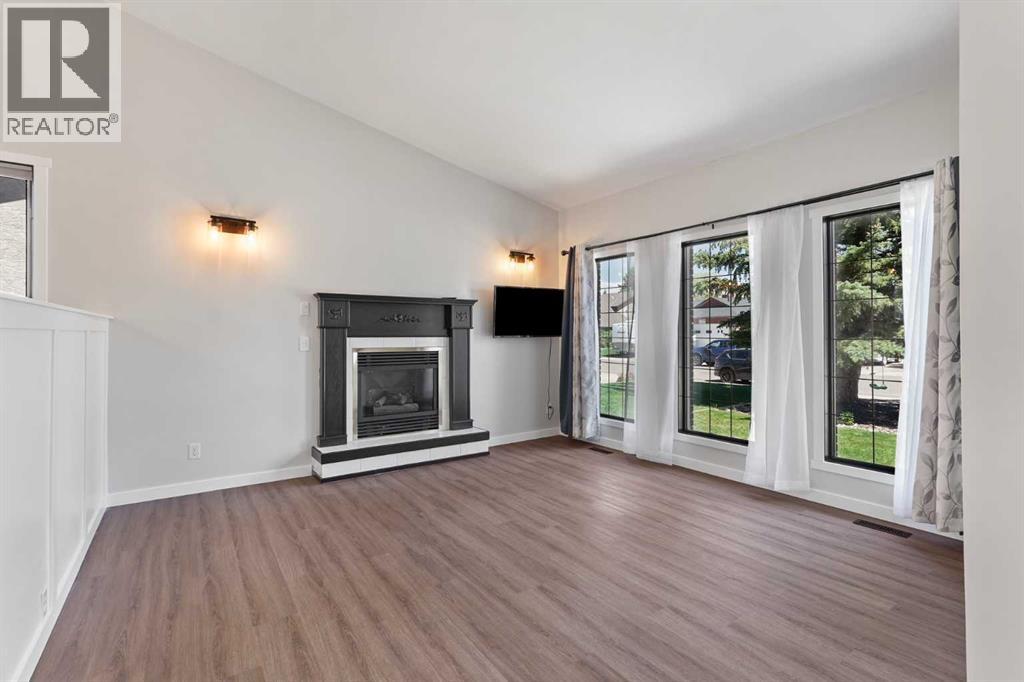 126 Fairway Drive, Coaldale, Alberta  T1M 1H1 - Photo 4 - A2311395