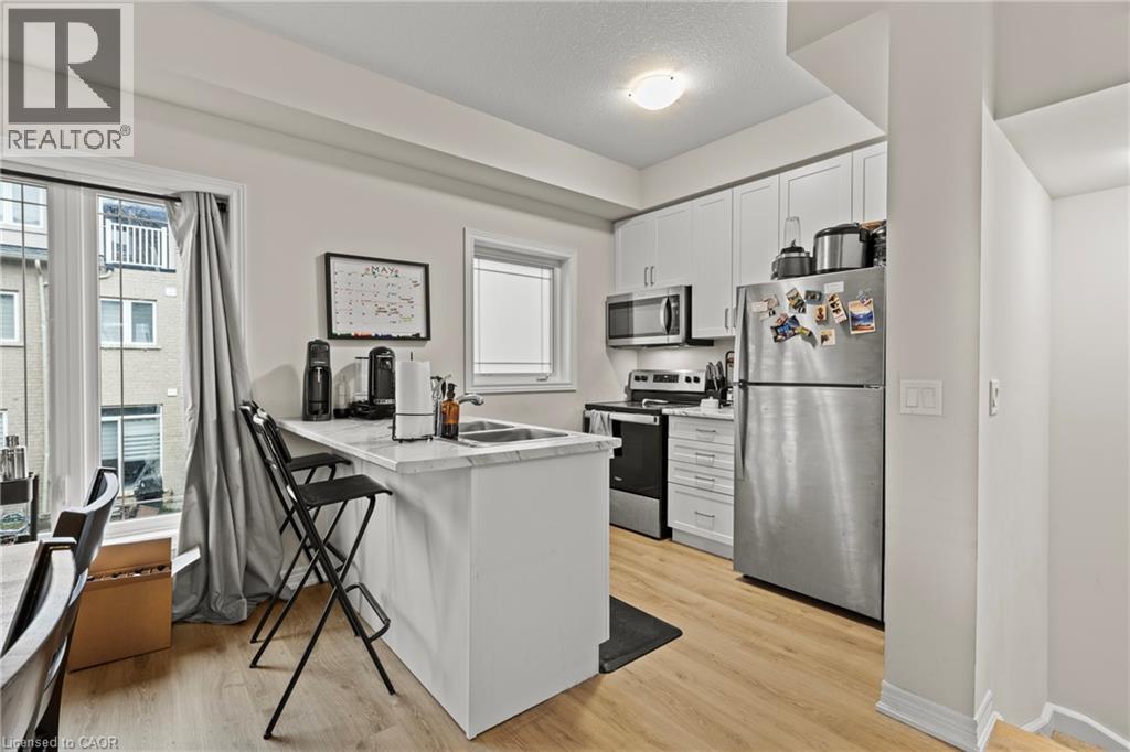 19 Picardy Drive Unit# 4, Stoney Creek, Ontario  L8J 0M7 - Photo 8 - 40831246