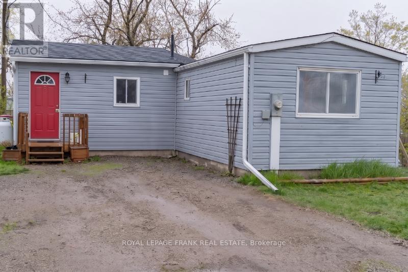 5 Clipper Street, Kawartha Lakes, Ontario  K0M 1L0 - Photo 2 - X13143660