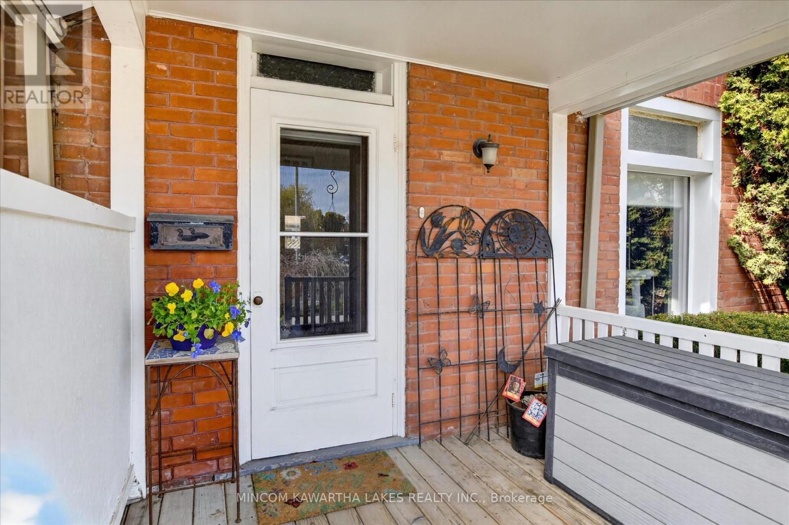 494 Charlotte Street, Peterborough, Ontario  K9J 2W3 - Photo 6 - X13143712