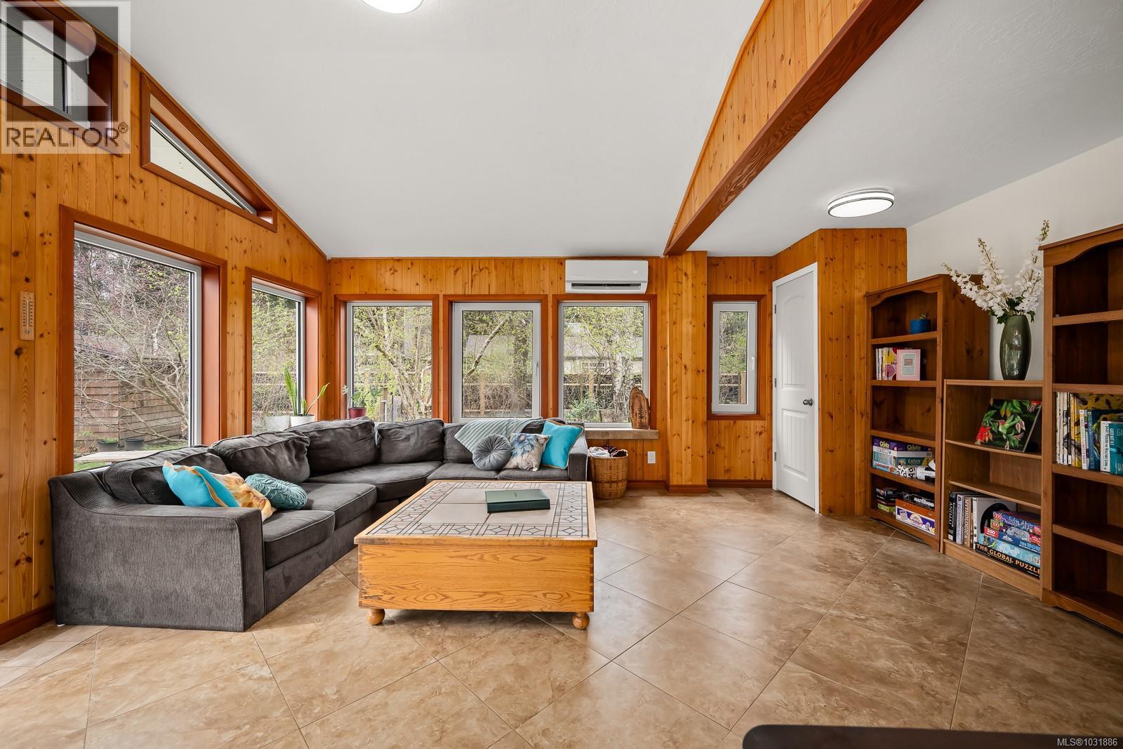 2491 Oakes Rd, Black Creek, British Columbia  V9J 1J1 - Photo 8 - 1031886