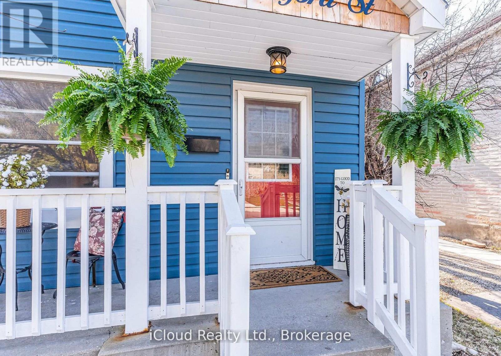 17 Oxford Street, Cambridge, Ontario  N1R 1M3 - Photo 3 - X13143338