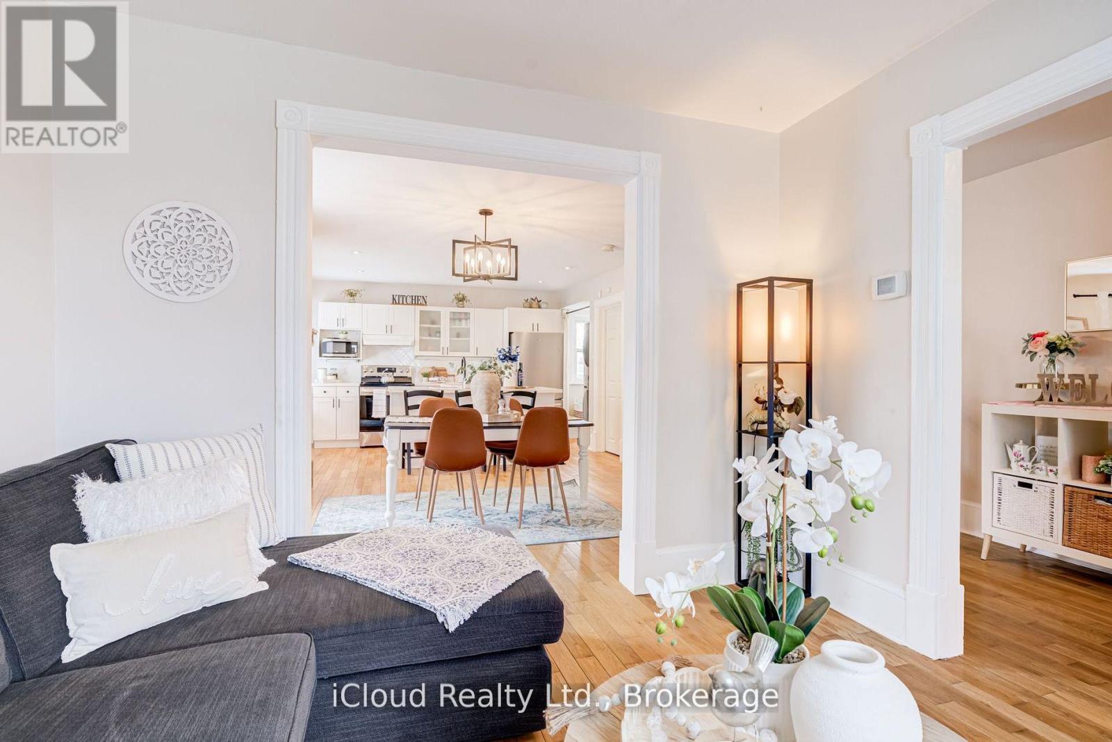 17 Oxford Street, Cambridge, Ontario  N1R 1M3 - Photo 7 - X13143338