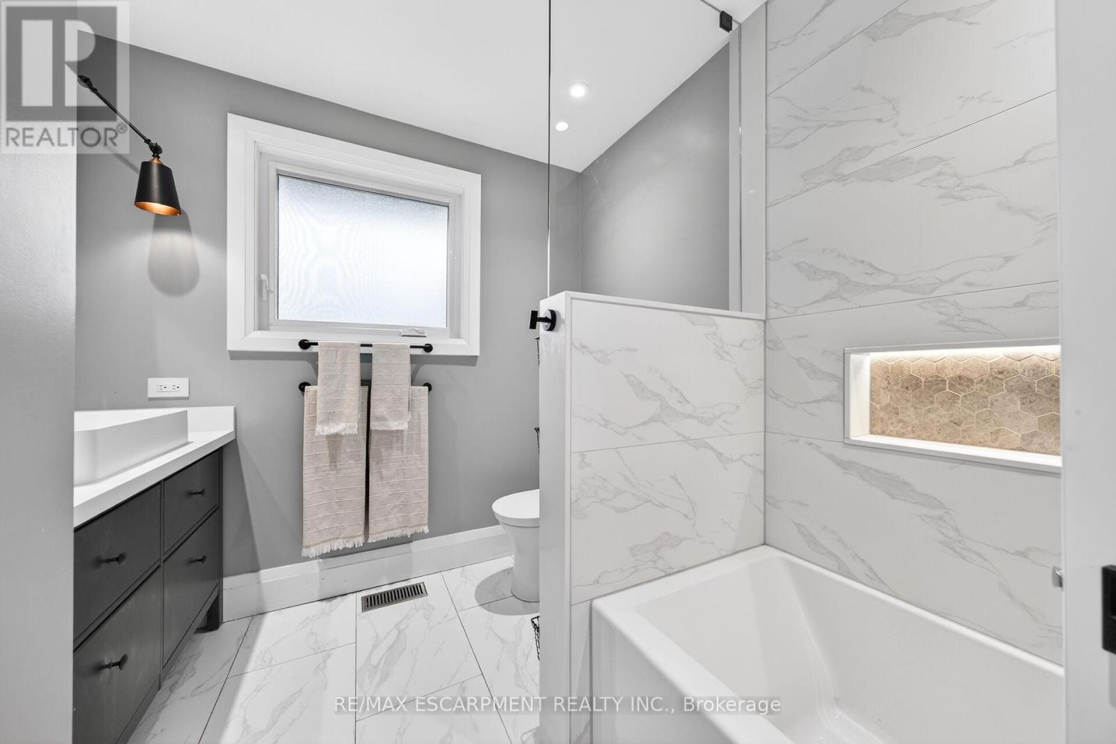 51 President Drive, Hamilton, Ontario  L8G 4H2 - Photo 21 - X13143358