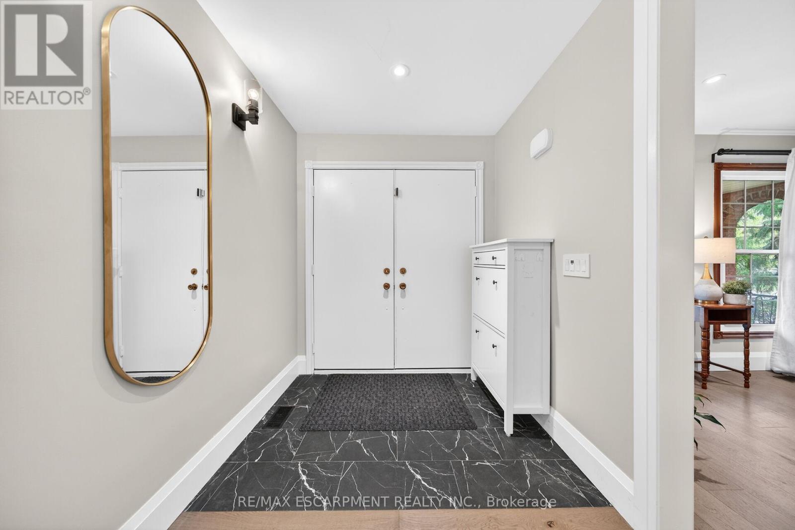 51 President Drive, Hamilton, Ontario  L8G 4H2 - Photo 3 - X13143358