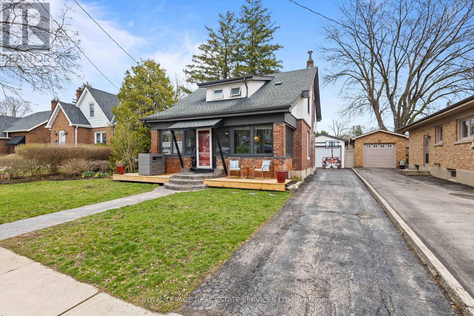 13 FOREST ROAD, brantford, Ontario