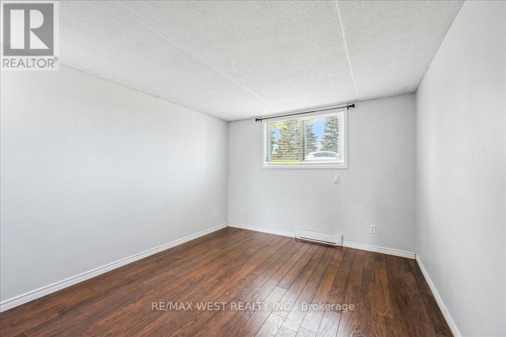 1 - 333 Northlake Drive, Waterloo, Ontario N2V 1Z1 - Photo 12 - X13143414