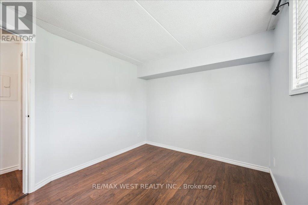 1 - 333 Northlake Drive, Waterloo, Ontario N2V 1Z1 - Photo 19 - X13143414