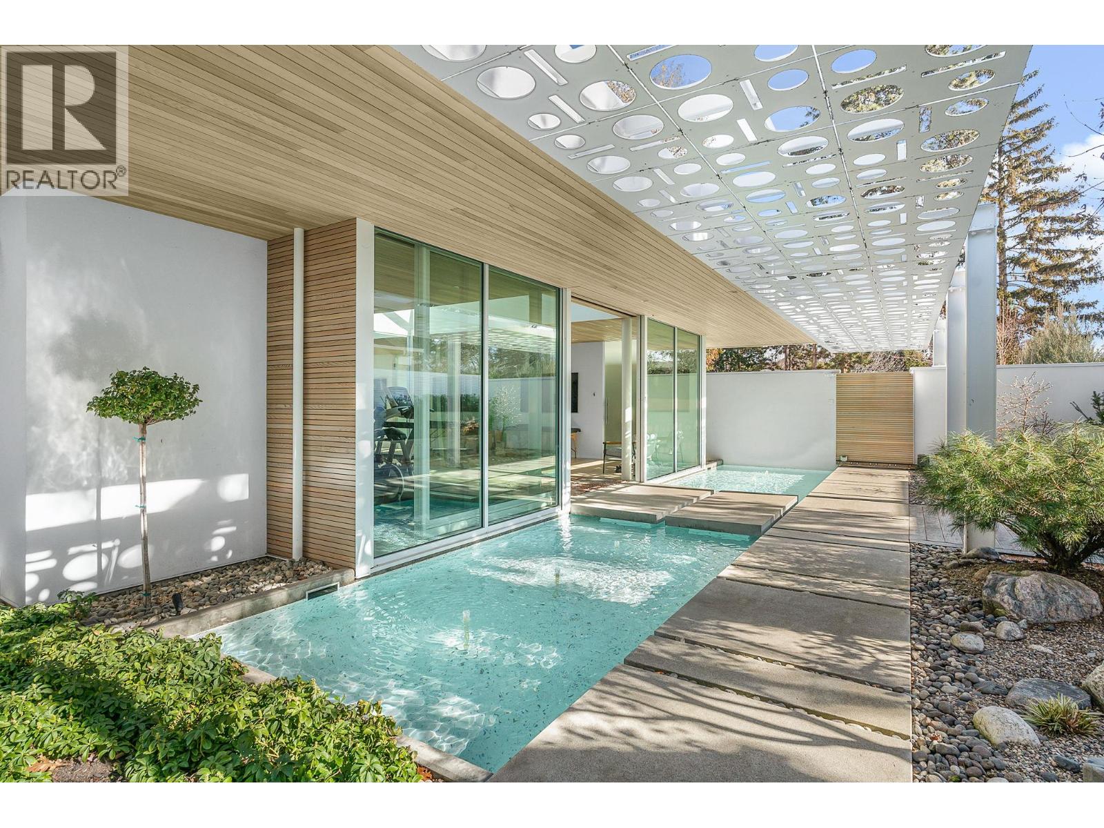 4110 Lakeshore Road, Kelowna, British Columbia V1W 1V6 - Photo 1 - 10380863