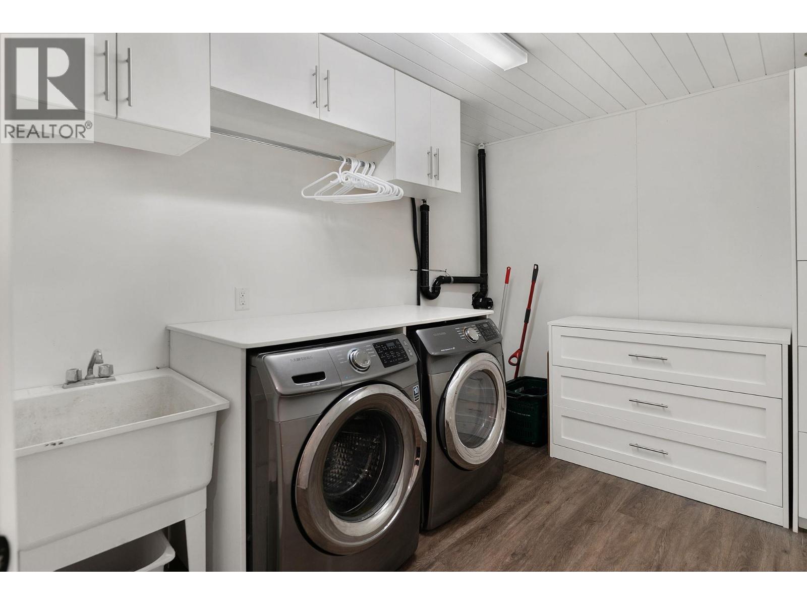 4110 Lakeshore Road, Kelowna, British Columbia V1W 1V6 - Photo 74 - 10380863