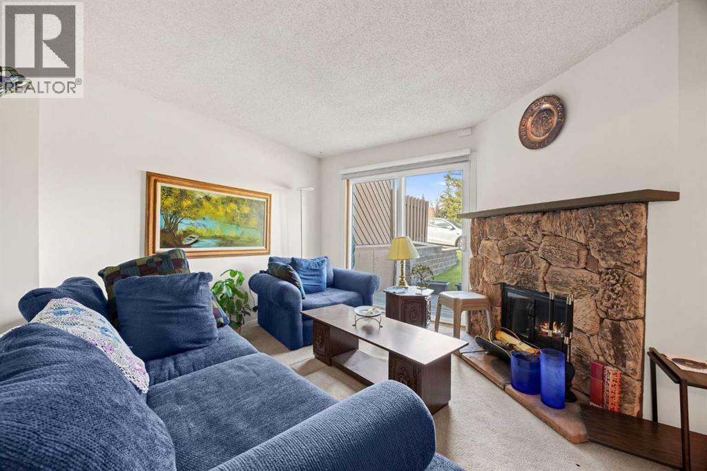 8, 4940 39 Avenue SW, Calgary, Alberta  T3E 6M7 - Photo 3 - A2310774