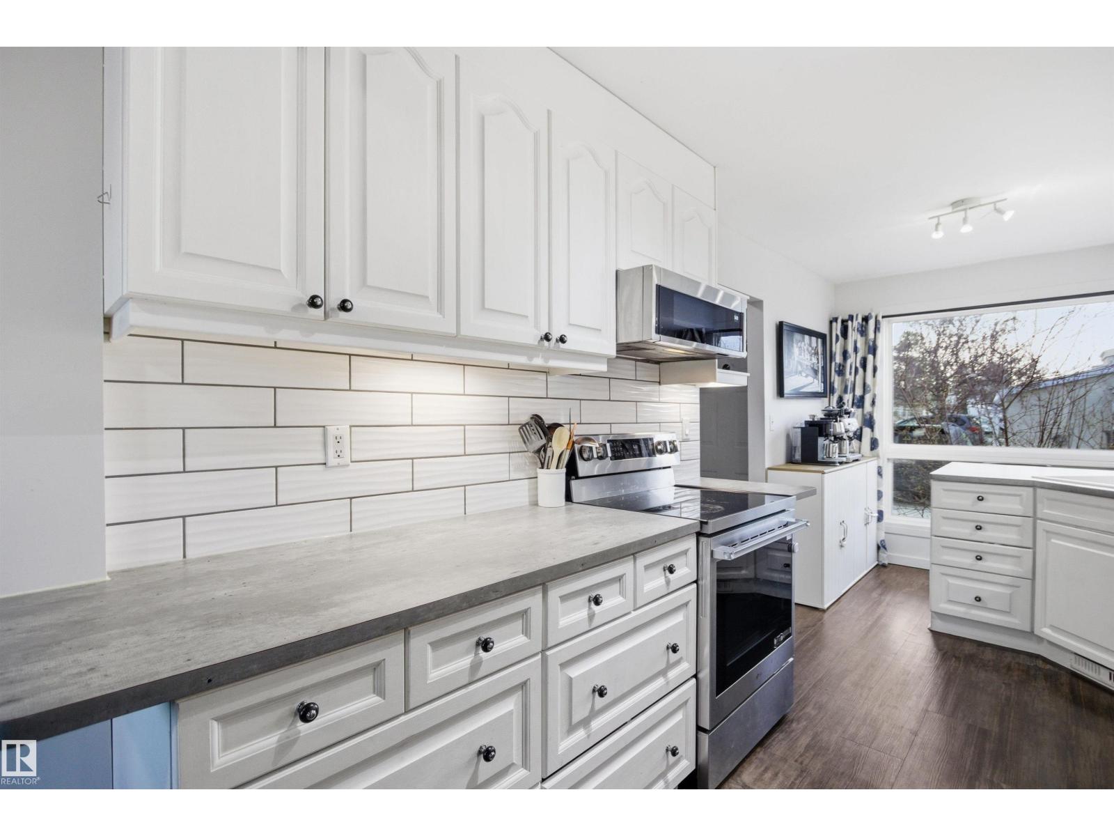 344 Grandin Vg, St. Albert, Alberta  T8N 2R6 - Photo 10 - E4488553
