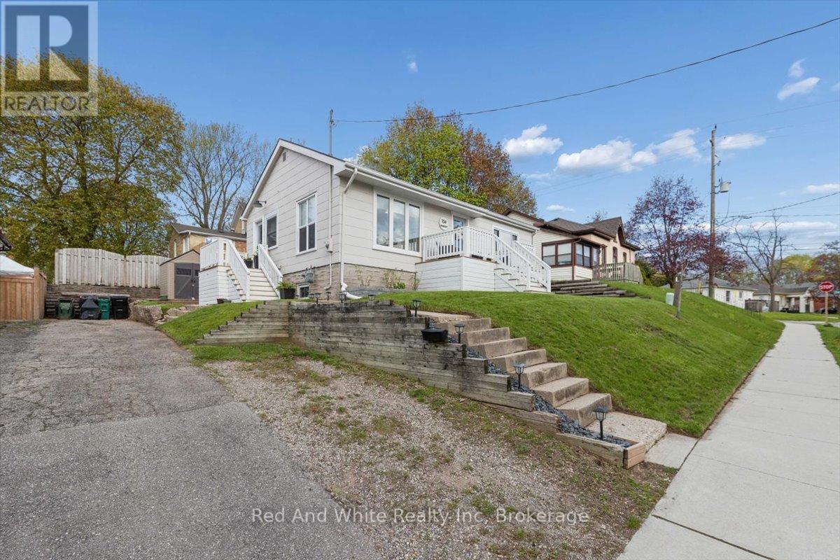 154 Forest Road, Cambridge, Ontario  N1S 3B8 - Photo 2 - X13143696