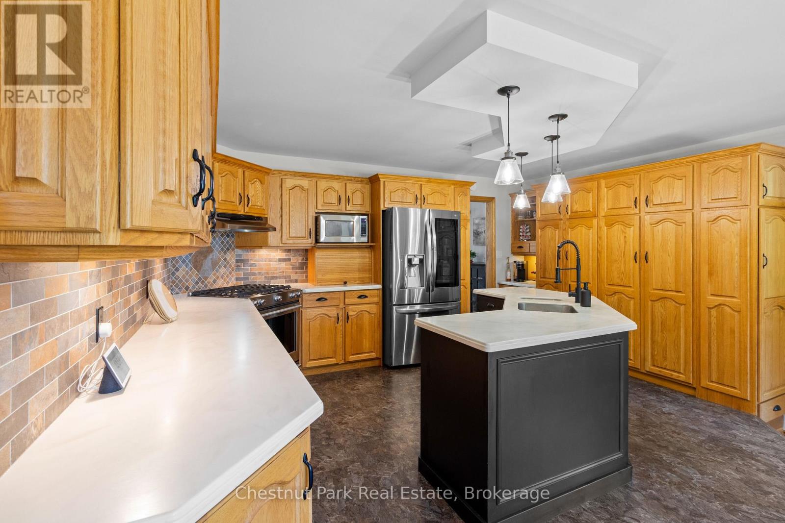 237868 Inglis Falls Road, Georgian Bluffs, Ontario  N4K 5N6 - Photo 9 - X13143756