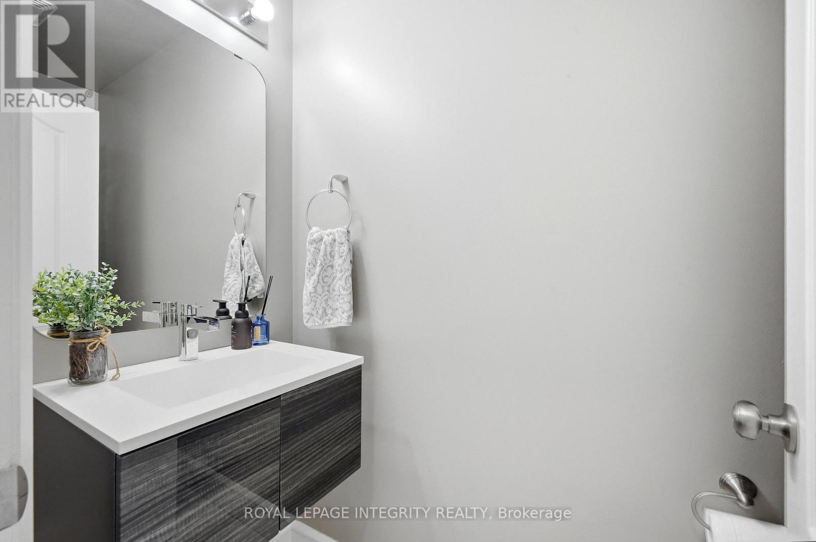 233 Greenridge Street, Ottawa, Ontario  K1C 7R8 - Photo 5 - X13143488