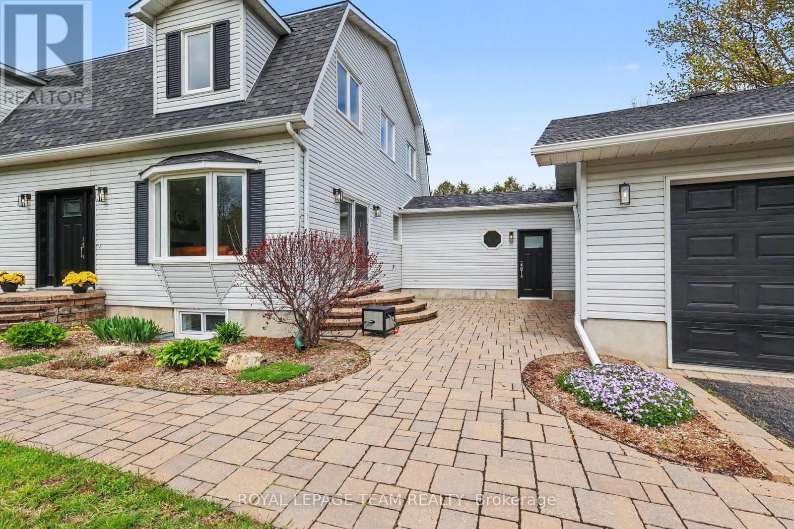 8471 Marionville Road, Ottawa, Ontario  K0C 2K0 - Photo 3 - X13143736