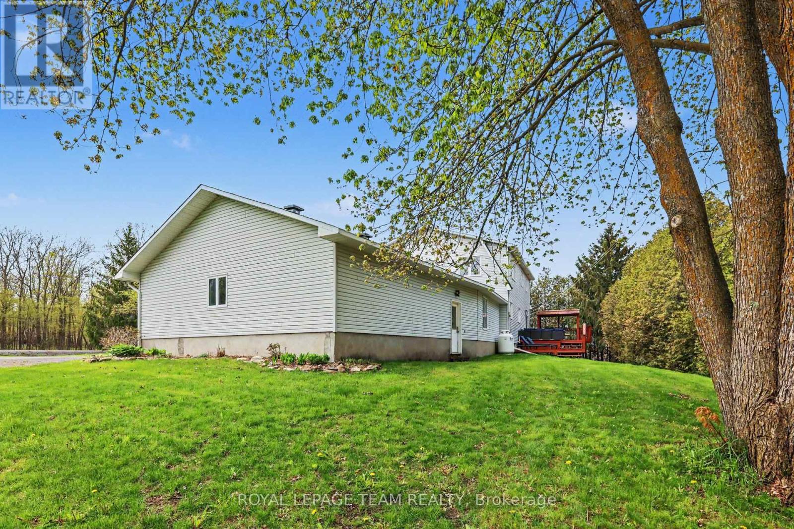 8471 Marionville Road, Ottawa, Ontario  K0C 2K0 - Photo 39 - X13143736