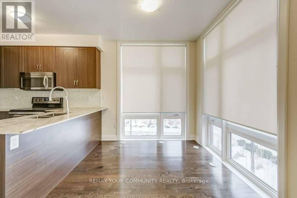 21 - 15 Eldora Avenue, Toronto, Ontario  M2M 0B5 - Photo 8 - C13142036