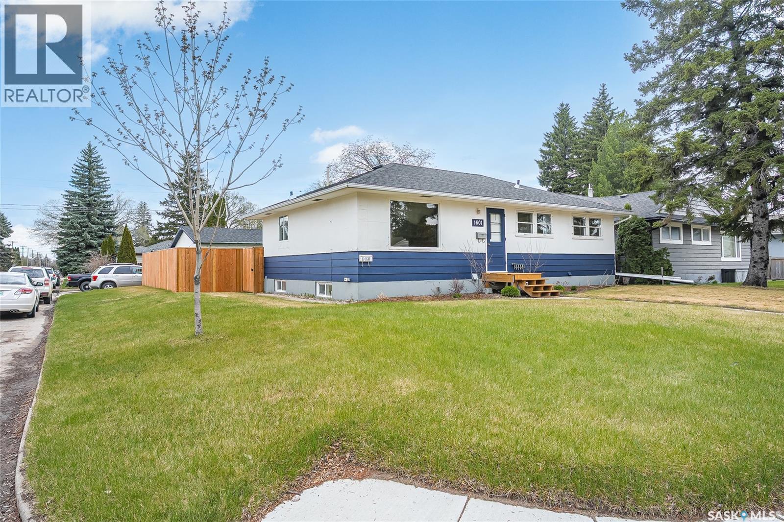 1601 Cumberland Avenue S, Saskatoon, Saskatchewan  S7H 2M4 - Photo 2 - SK036337