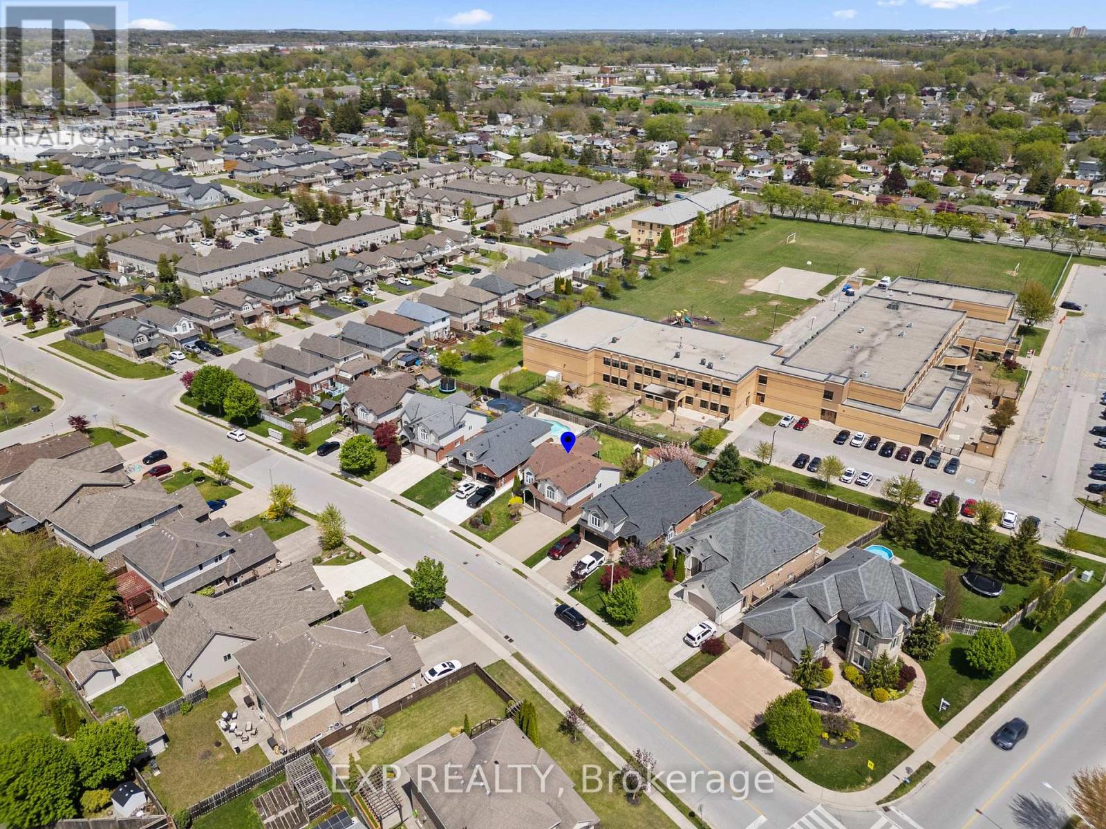 6296 Parkside Road, Niagara Falls, Ontario  L2H 0B2 - Photo 39 - X13143568