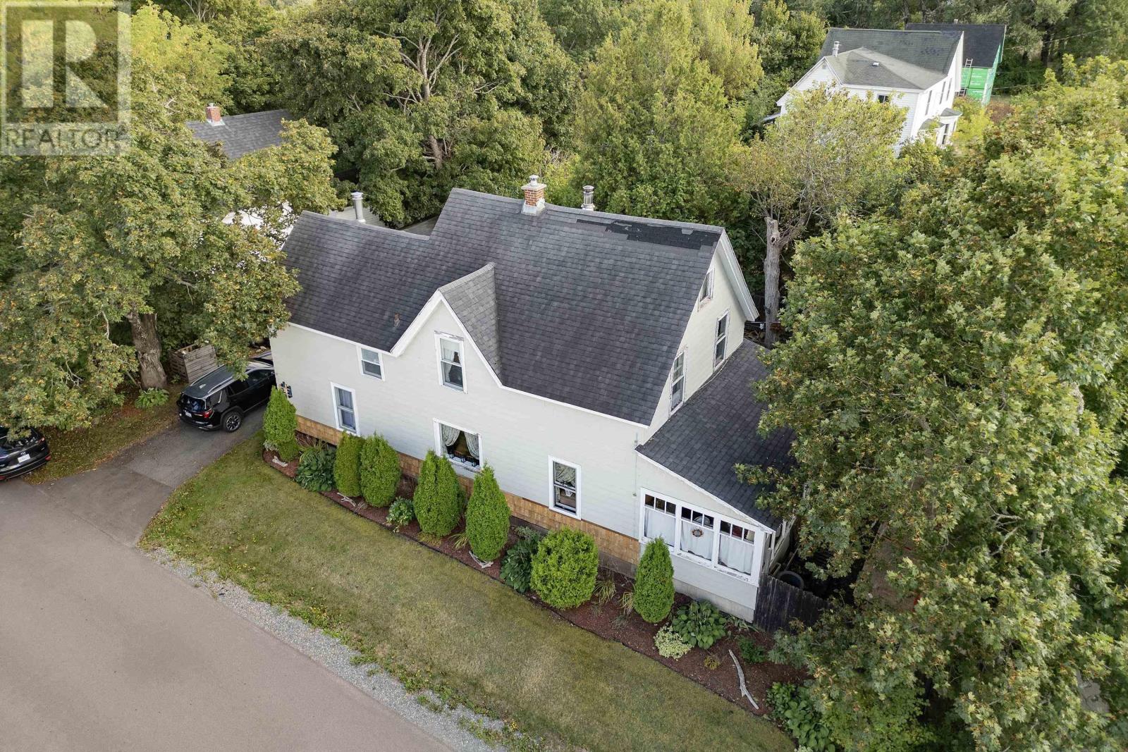 26 Starr Street, Springhill, Nova Scotia