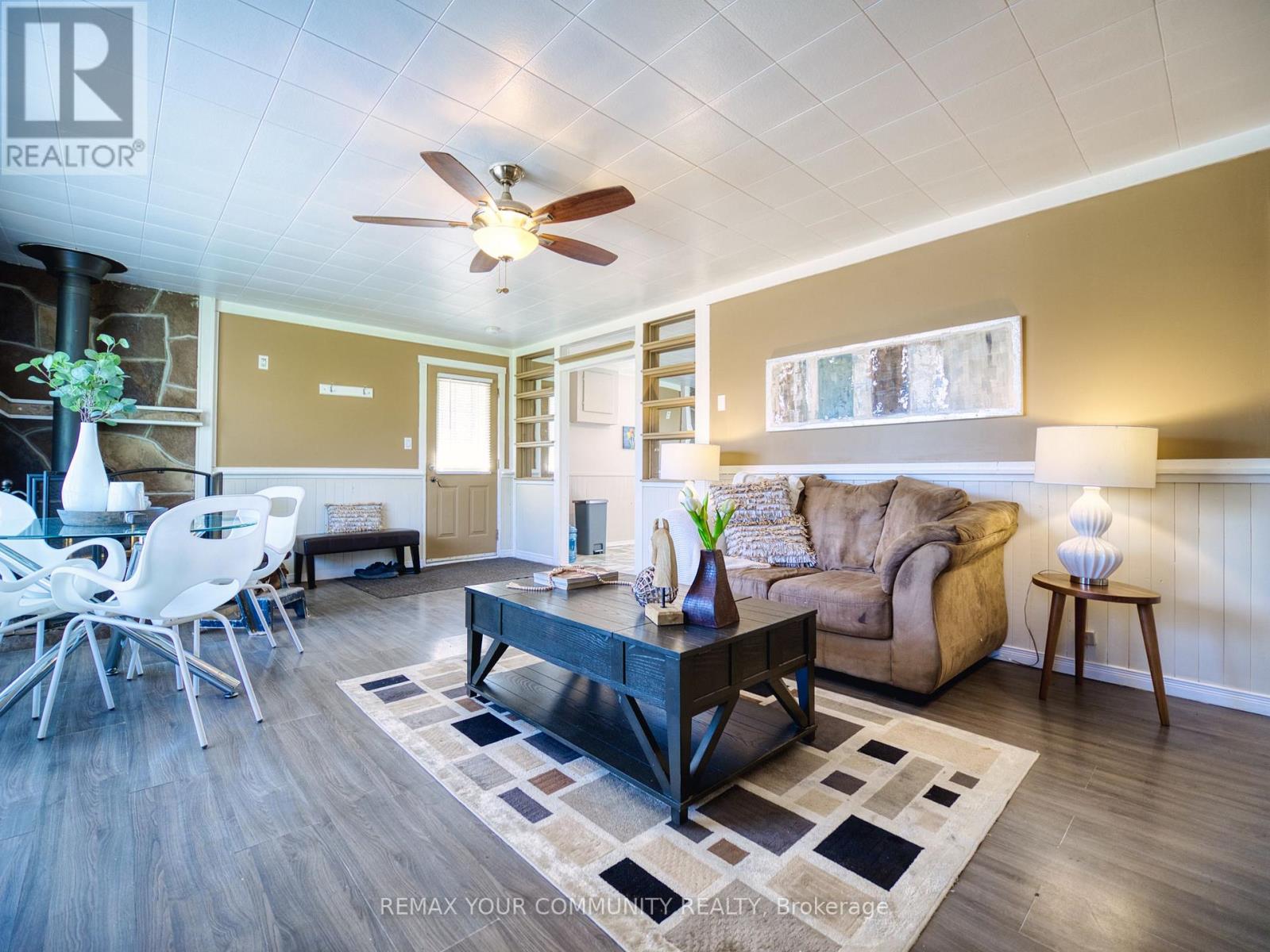 44 Sixth Street, Georgina, Ontario  L0E 1E0 - Photo 4 - N13142184