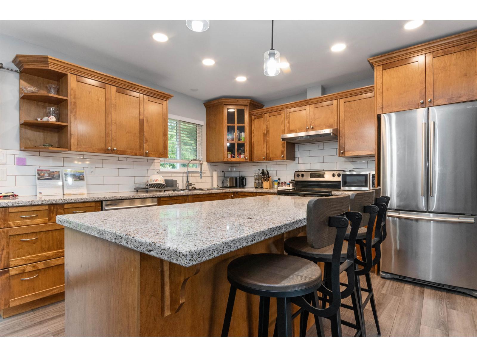 21111 Lakeview Crescent, Kawkawa Lake, Hope, British Columbia  V0X 1L1 - Photo 5 - R3123814