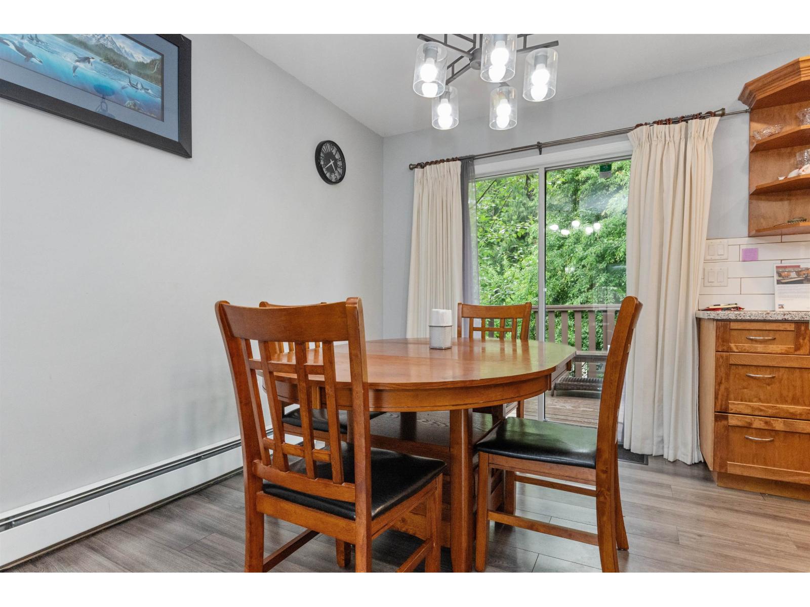 21111 Lakeview Crescent, Kawkawa Lake, Hope, British Columbia  V0X 1L1 - Photo 10 - R3123814