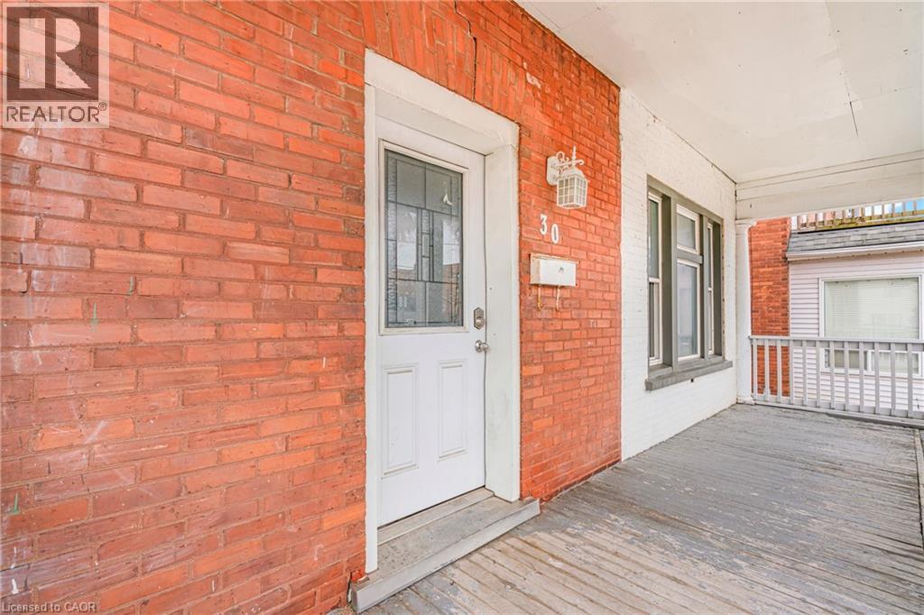 30 Regina Street N, Waterloo, Ontario  N2J 3A1 - Photo 3 - 40819693