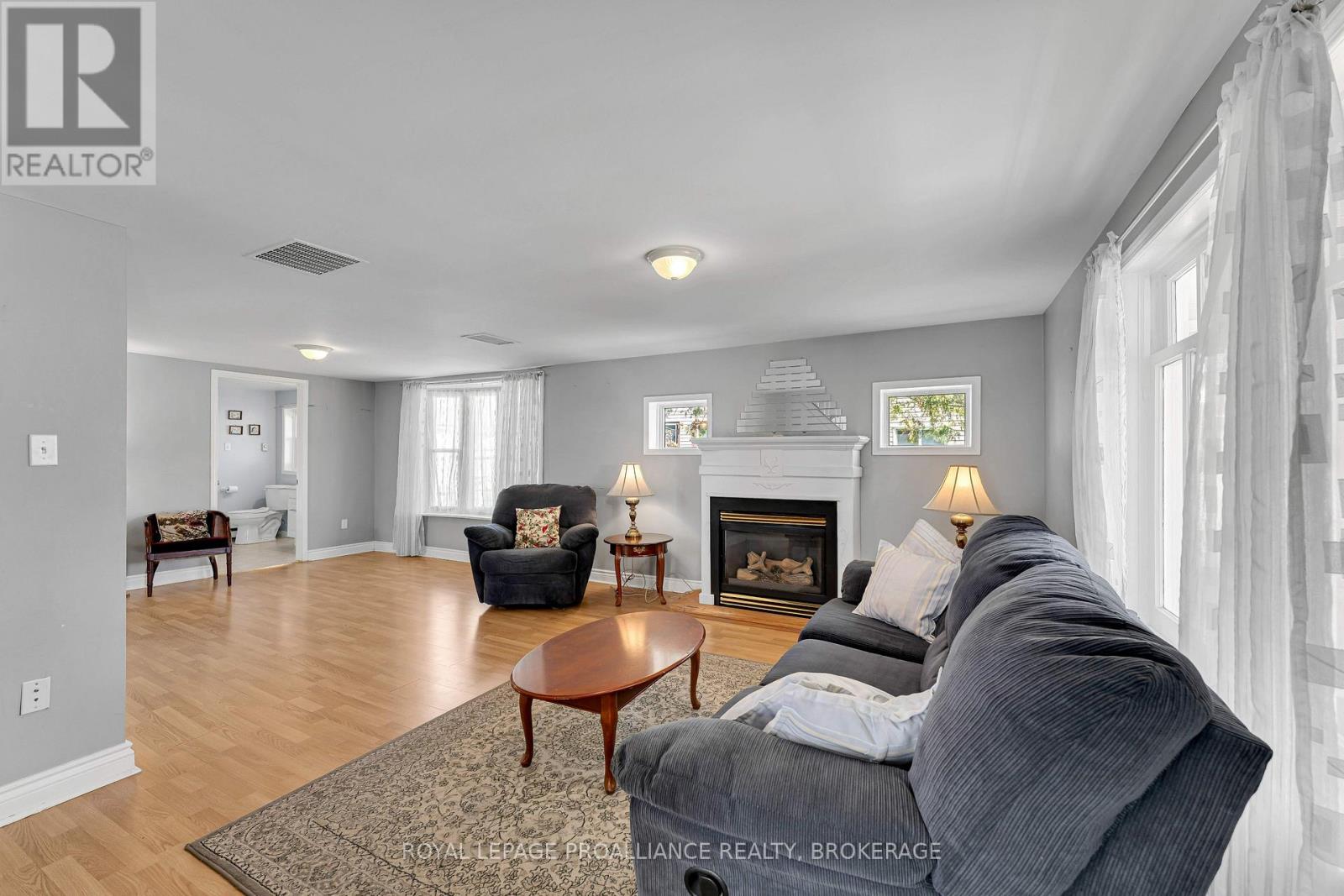 27 Centre Street, Loyalist, Ontario  K0H 2H0 - Photo 12 - X13143552