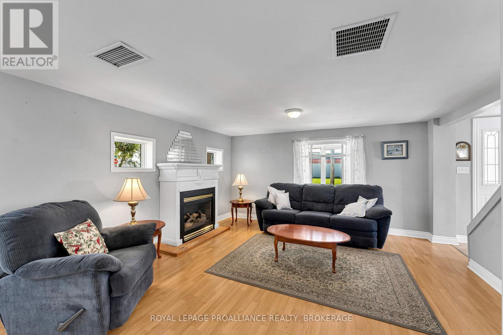27 Centre Street, Loyalist, Ontario  K0H 2H0 - Photo 13 - X13143552
