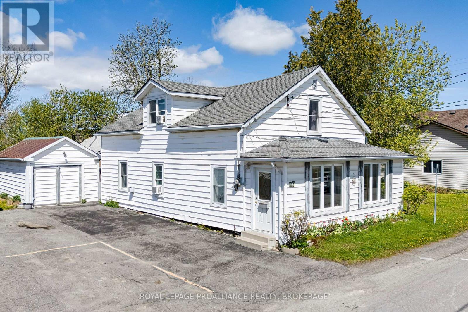 27 Centre Street, Loyalist, Ontario  K0H 2H0 - Photo 3 - X13143552