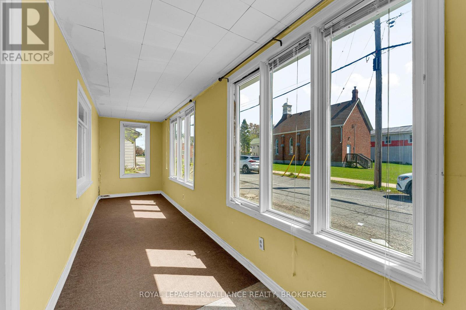 27 Centre Street, Loyalist, Ontario  K0H 2H0 - Photo 6 - X13143552