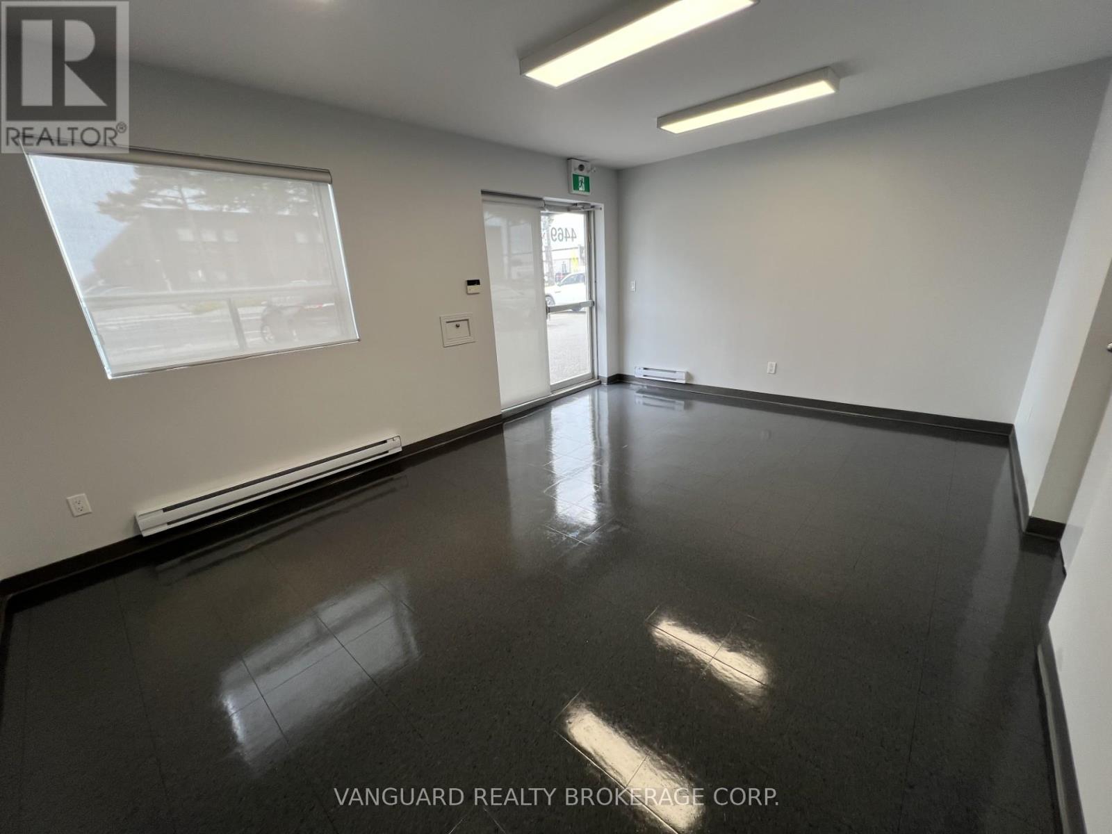 4469-4471 Chesswood Drive, Toronto, Ontario  M3J 2C3 - Photo 26 - W12752626