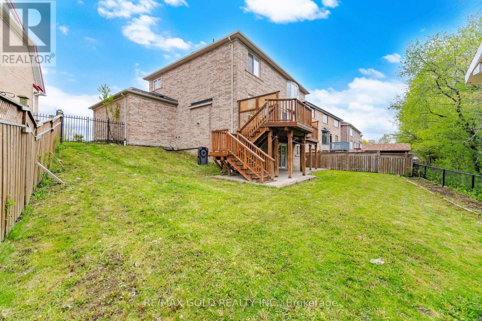 22 Cosmo Court, Brampton, Ontario  L6P 1G2 - Photo 42 - W13133818