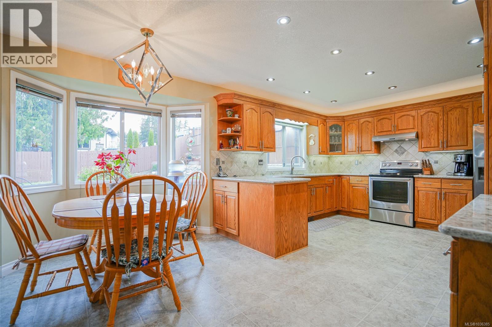 3141 Mcnaughton Ave, Port Alberni, British Columbia  V9Y 7Z8 - Photo 3 - 1036385