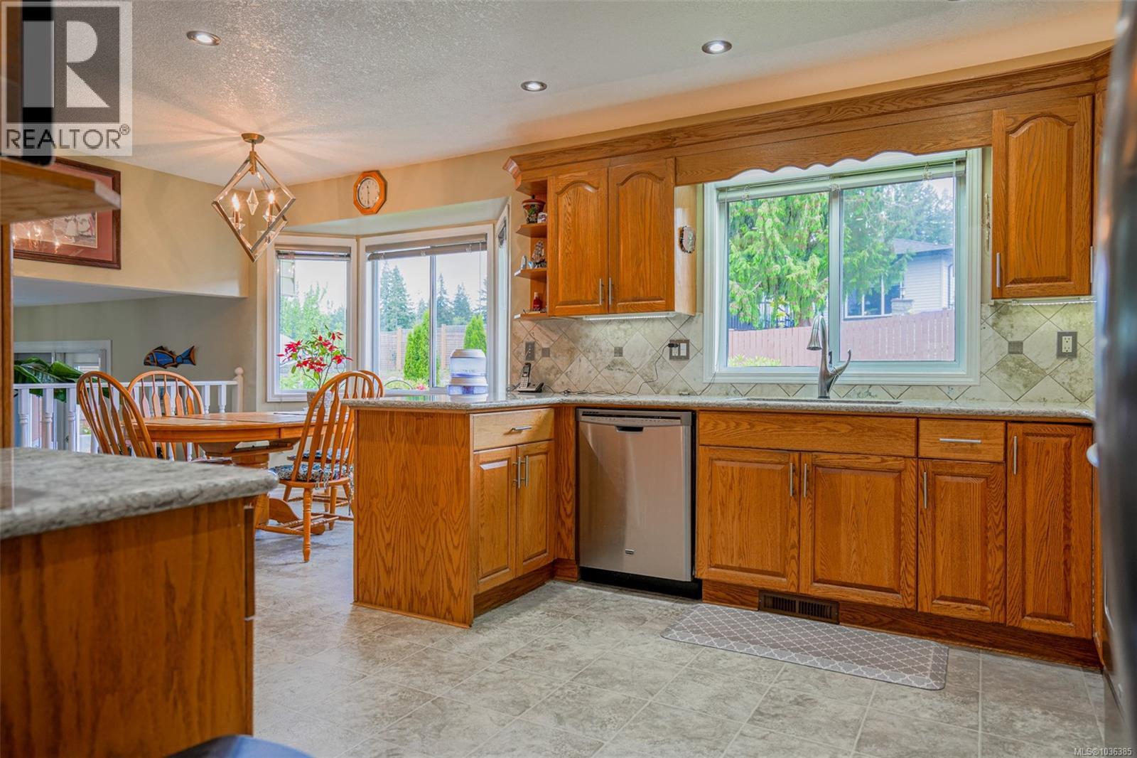 3141 Mcnaughton Ave, Port Alberni, British Columbia  V9Y 7Z8 - Photo 4 - 1036385