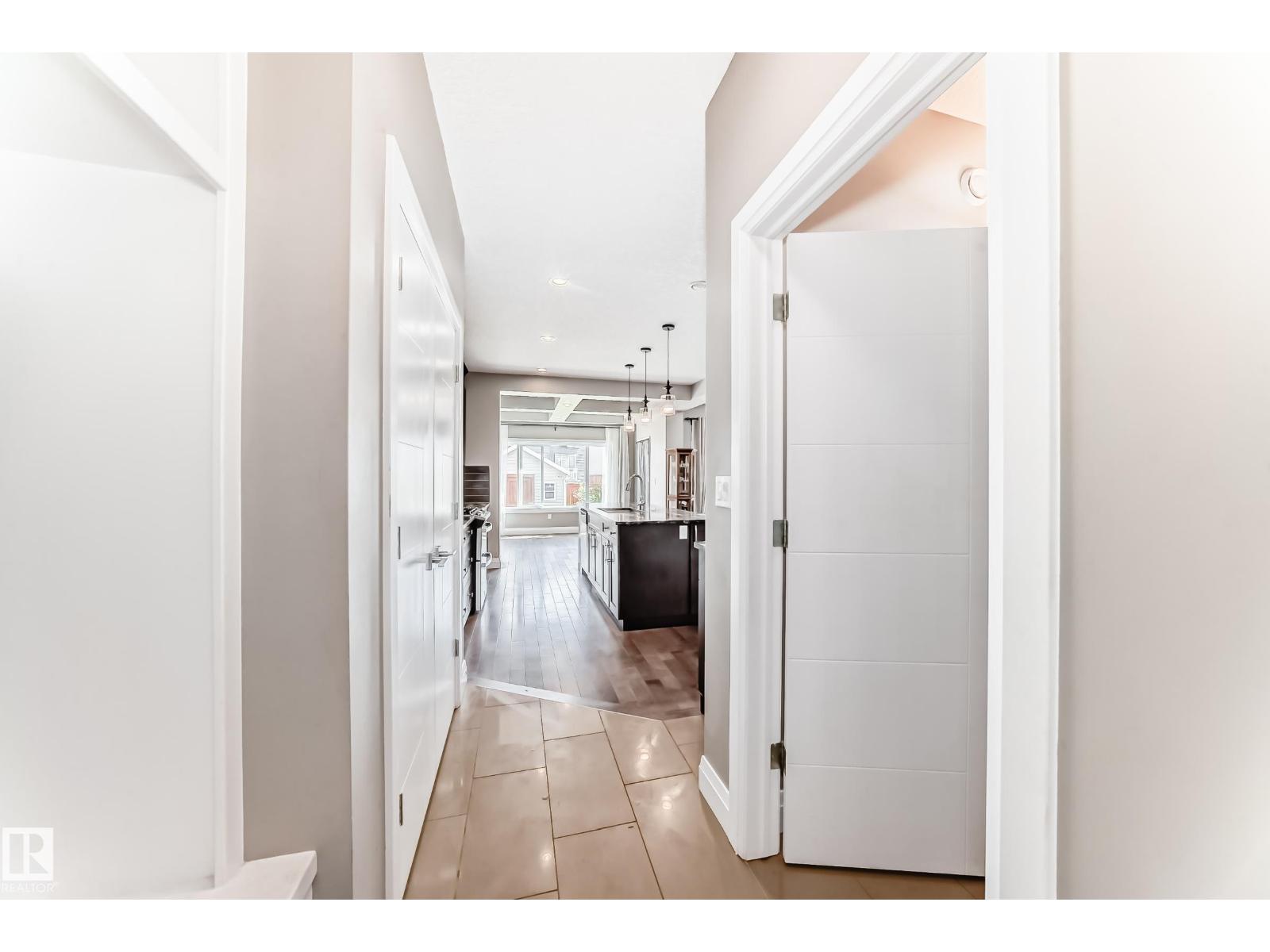 4155 Charles Link Li Sw, Edmonton, Alberta  T6W 3H1 - Photo 2 - E4488557