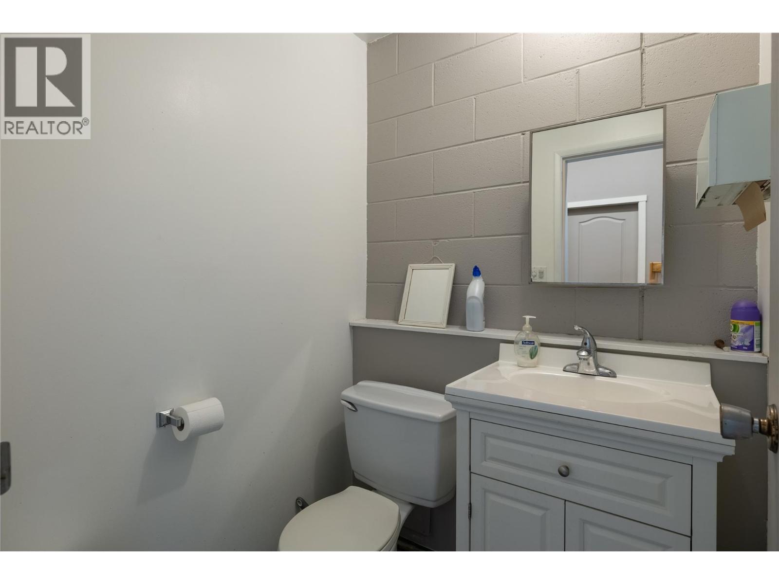 4313 25 Avenue Unit# 2a & 3a, Vernon, British Columbia V1T 1P5 - Photo 35 - 10374960