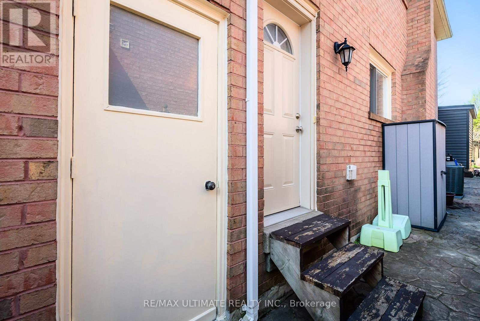 54 Waller Street, Whitby, Ontario  L1R 1Z8 - Photo 38 - E13143268
